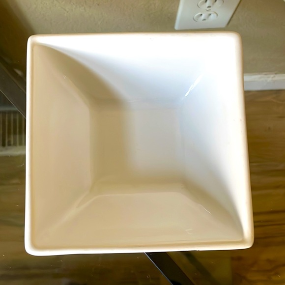 Coventry Porcelain Fine Dish - Picture 2 of 3